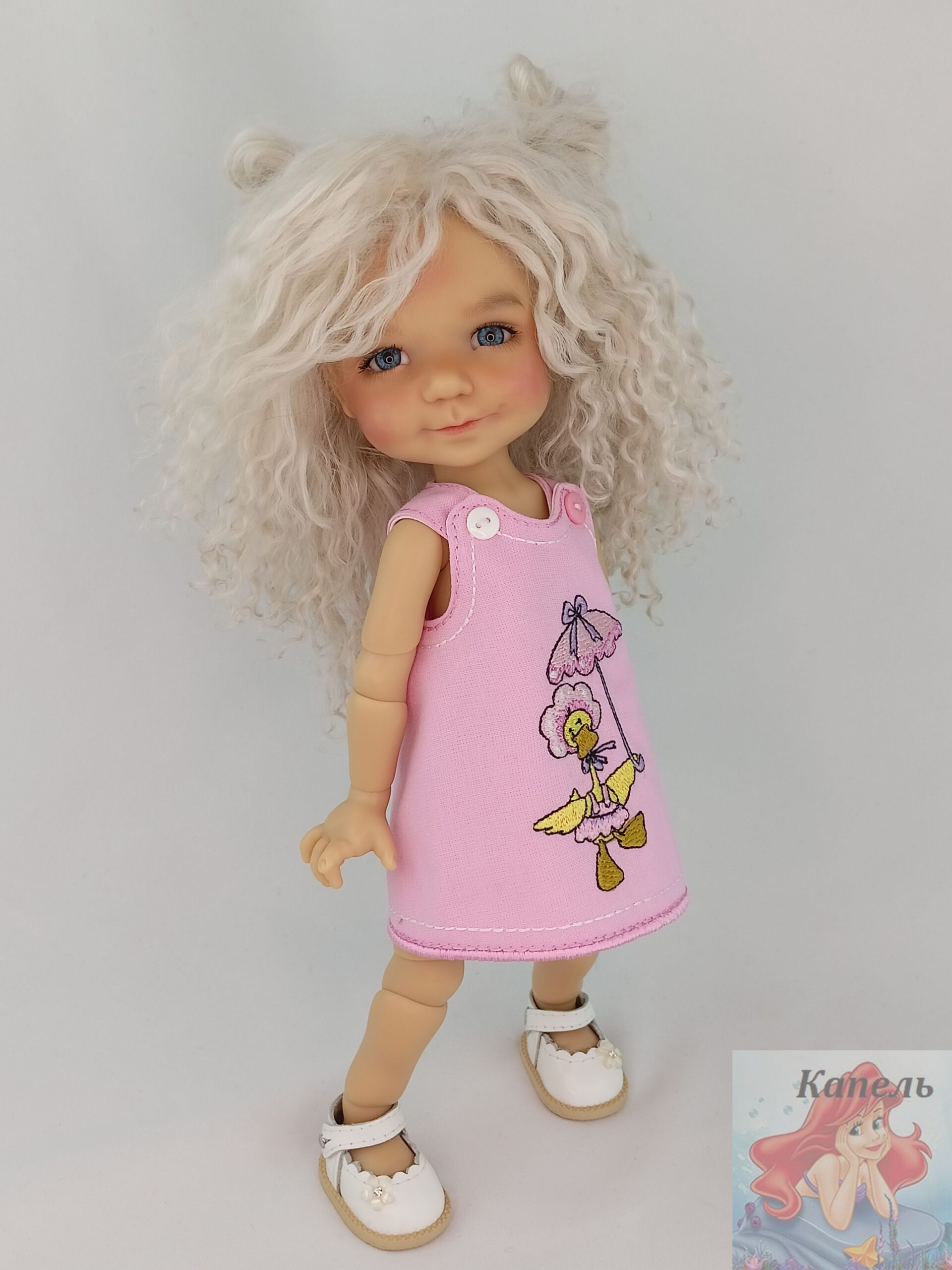 doll with retractable hair