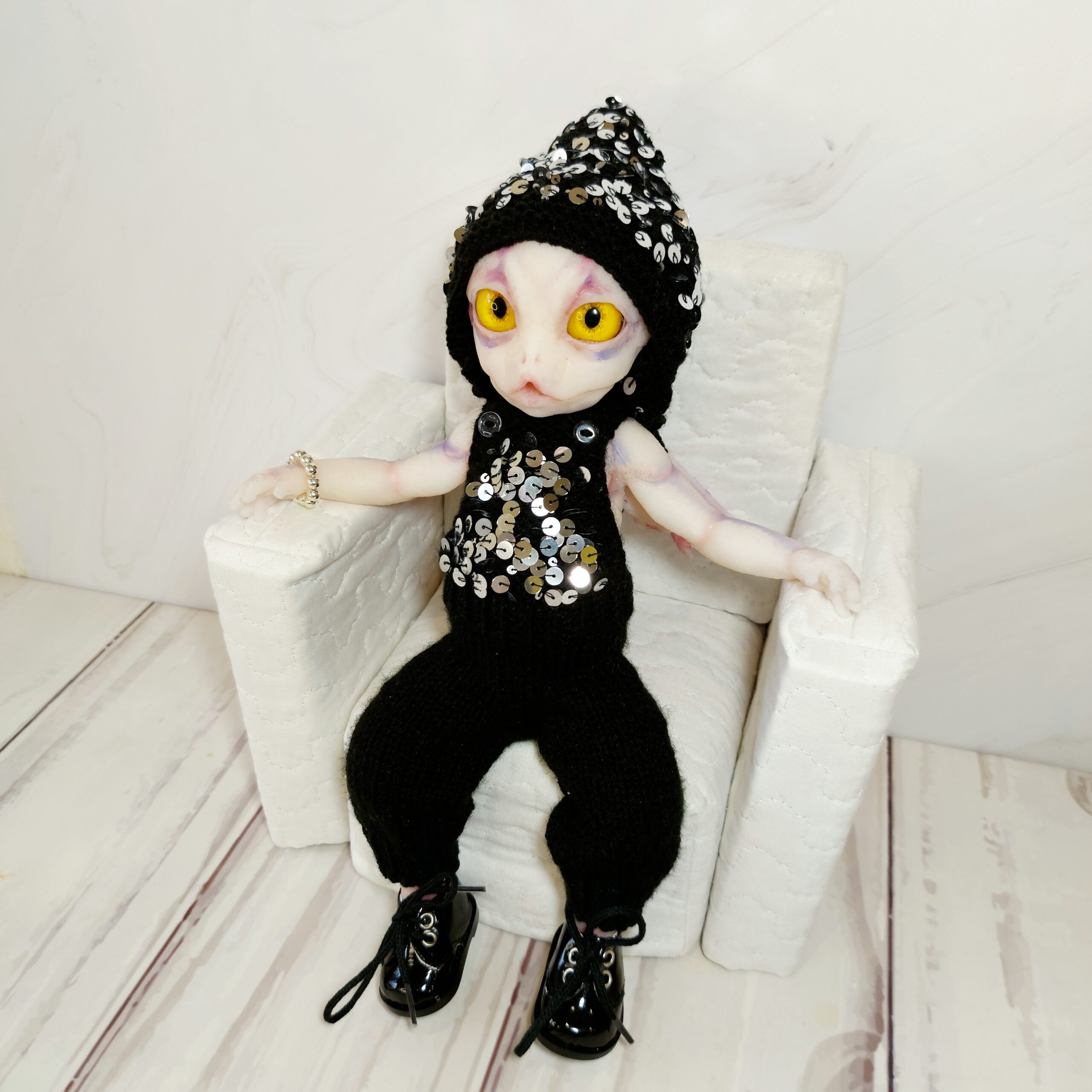 Dragon clothing. Brilliant dragon outfit 13inch 4 20220220 140250 scaled