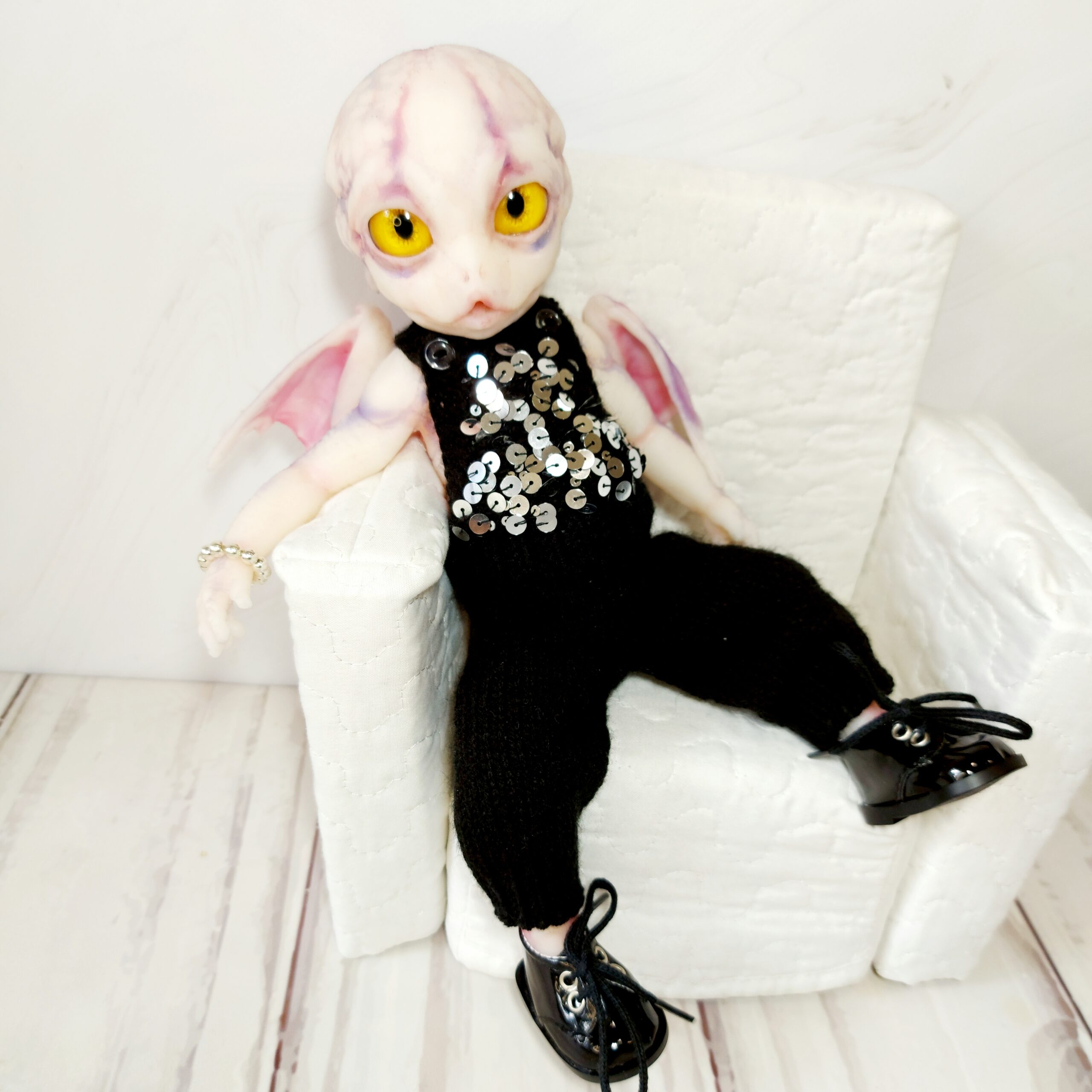 Dragon clothing. Brilliant dragon outfit 13inch 8 20220220 140440 scaled