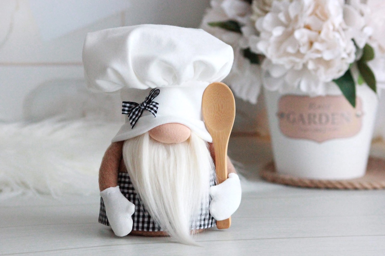 Chef Holding Iron Spoon Gnome Decorative Face Less Ornaments Crafts for  Home Bedroom Dormitory Sofa Decoration Kitchen Gnomes