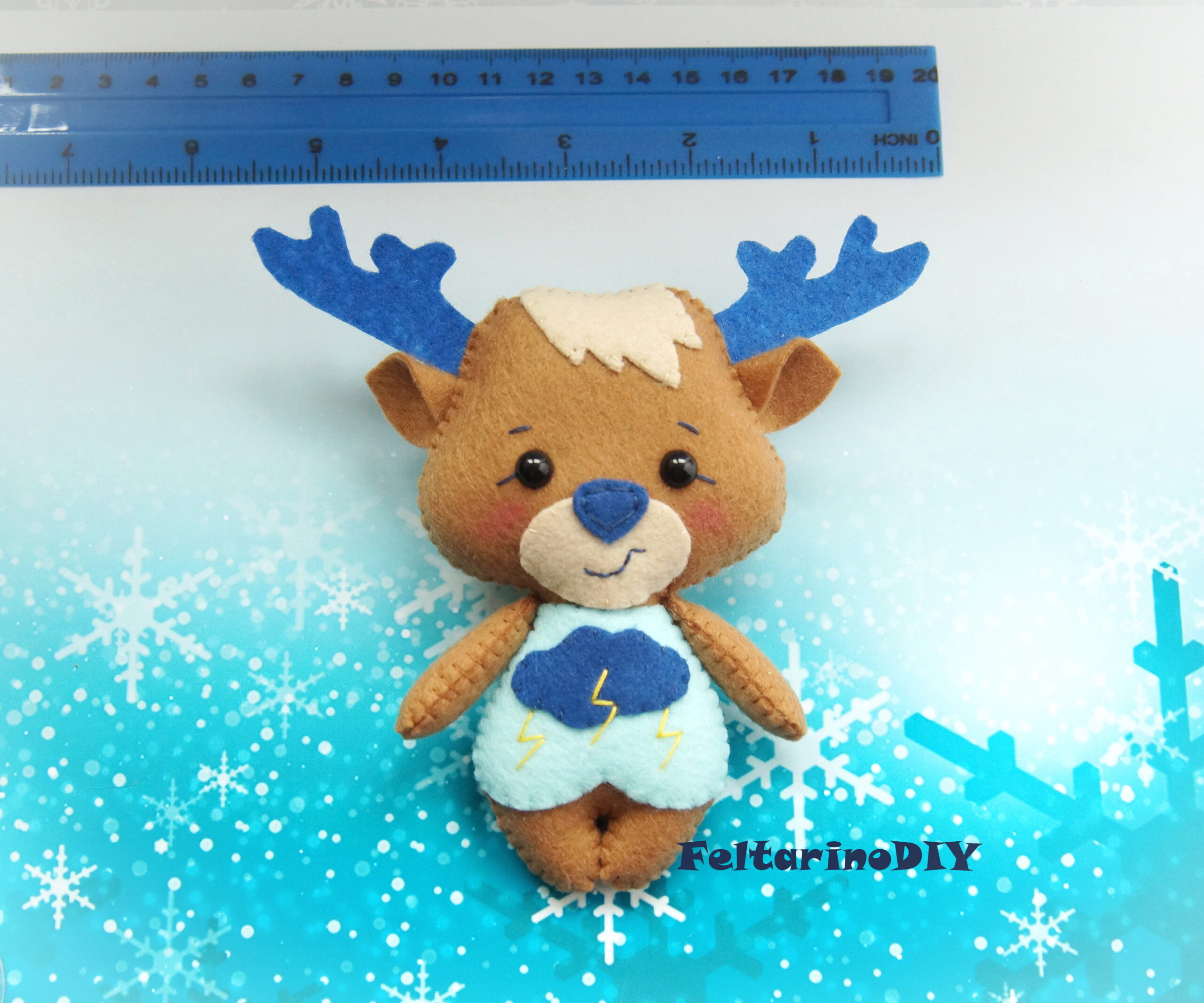 Felt toy sewing pattern, Cute Christmas deer pattern 6 Donner12 scaled