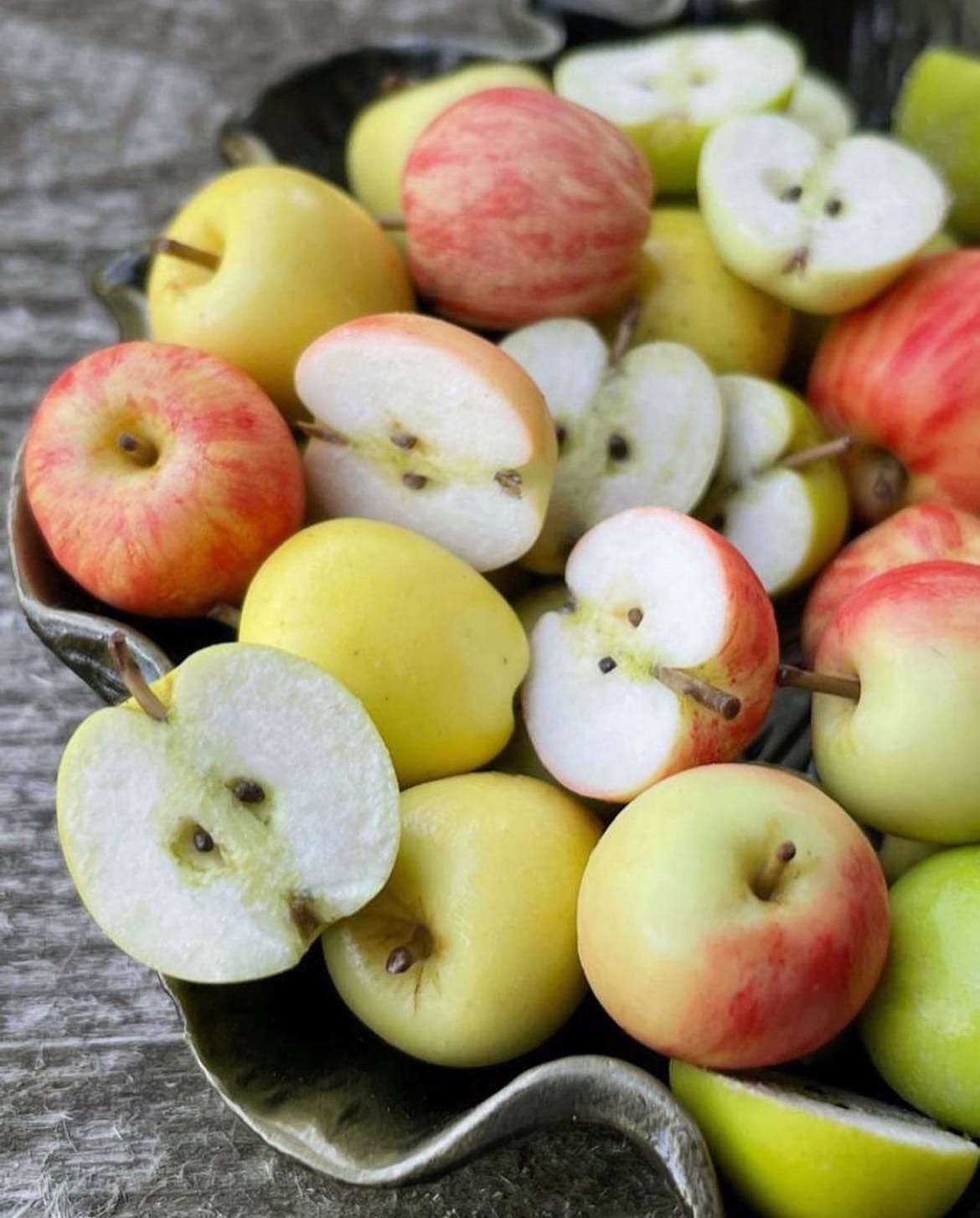 Miniature fake apples. Miniature fruits. Video tutorial. 1 F6A329CE E894 427E 815C A1B3E380F290