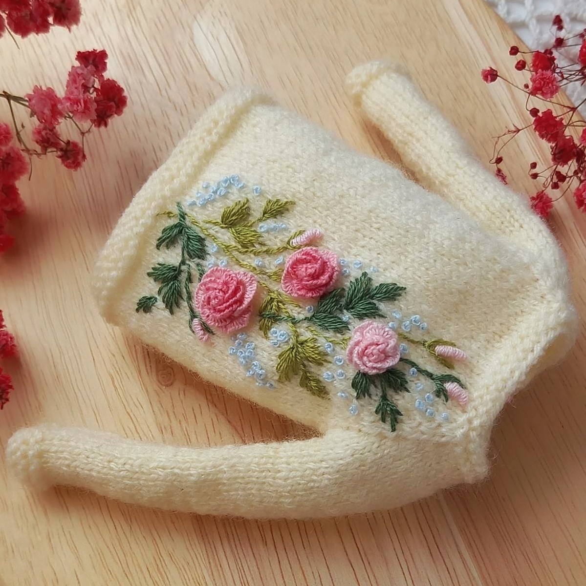 Hand knitted with embroidery set for Blythe - Shop