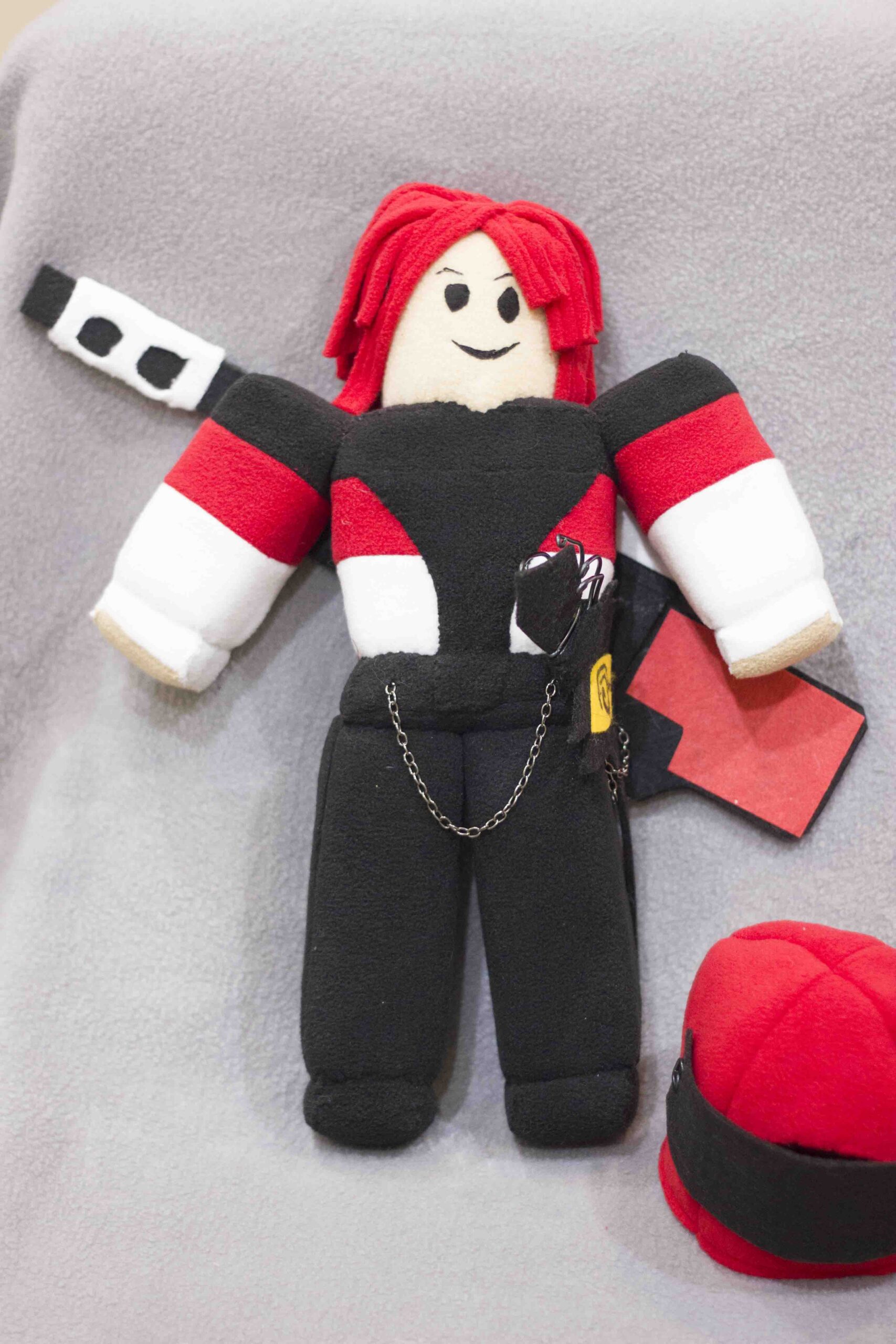 Roblox. Avatar. Cashier. Large plush toy. Size 18 inch -  Portugal