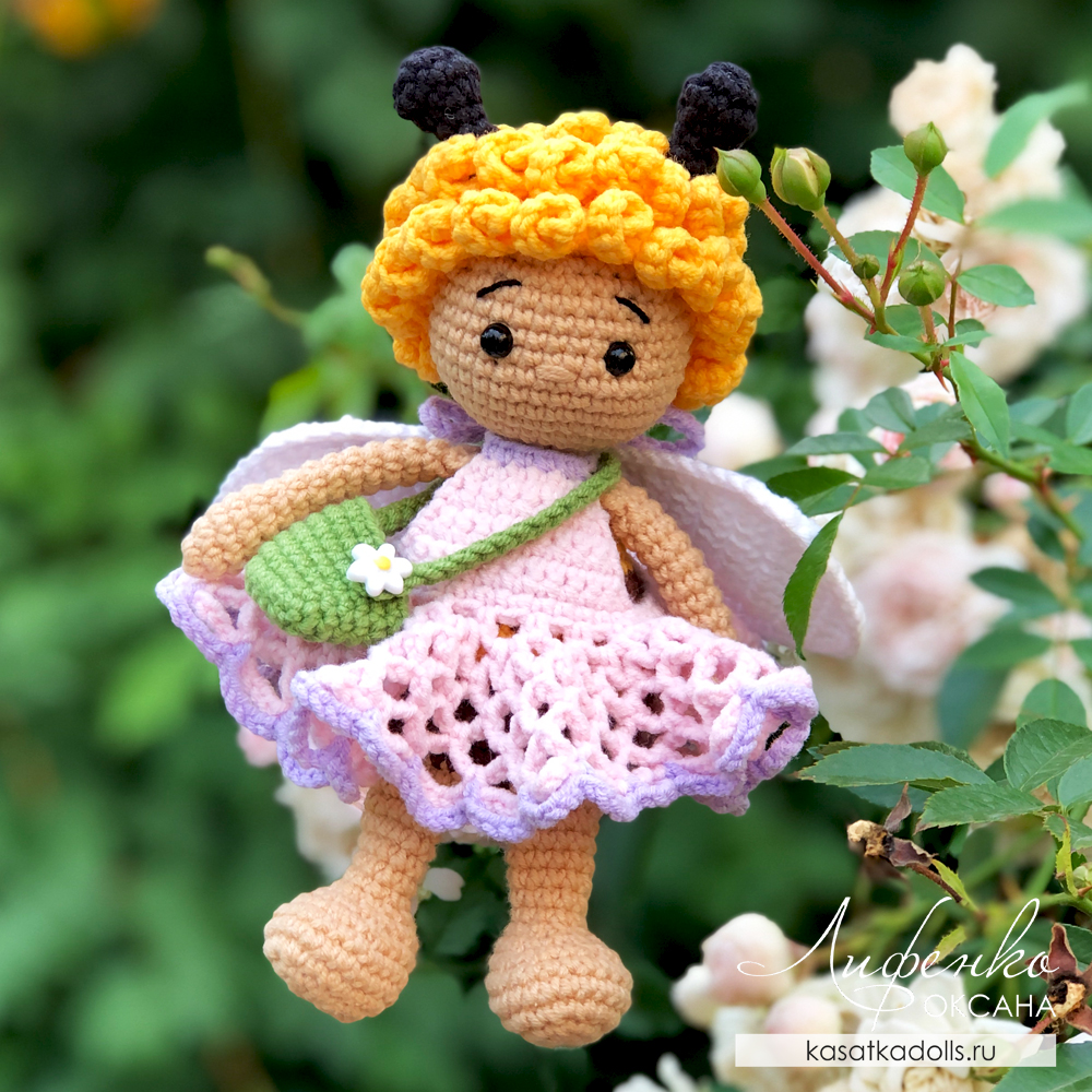 Flower Gal & Bee Crochet Pattern Tiny Curl Amigurumi Pattern