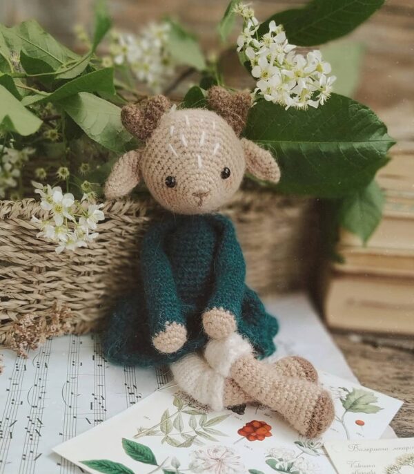 Reindeer Crochet Pattern Cute Fawn Amigurumi Doll Tutorial
