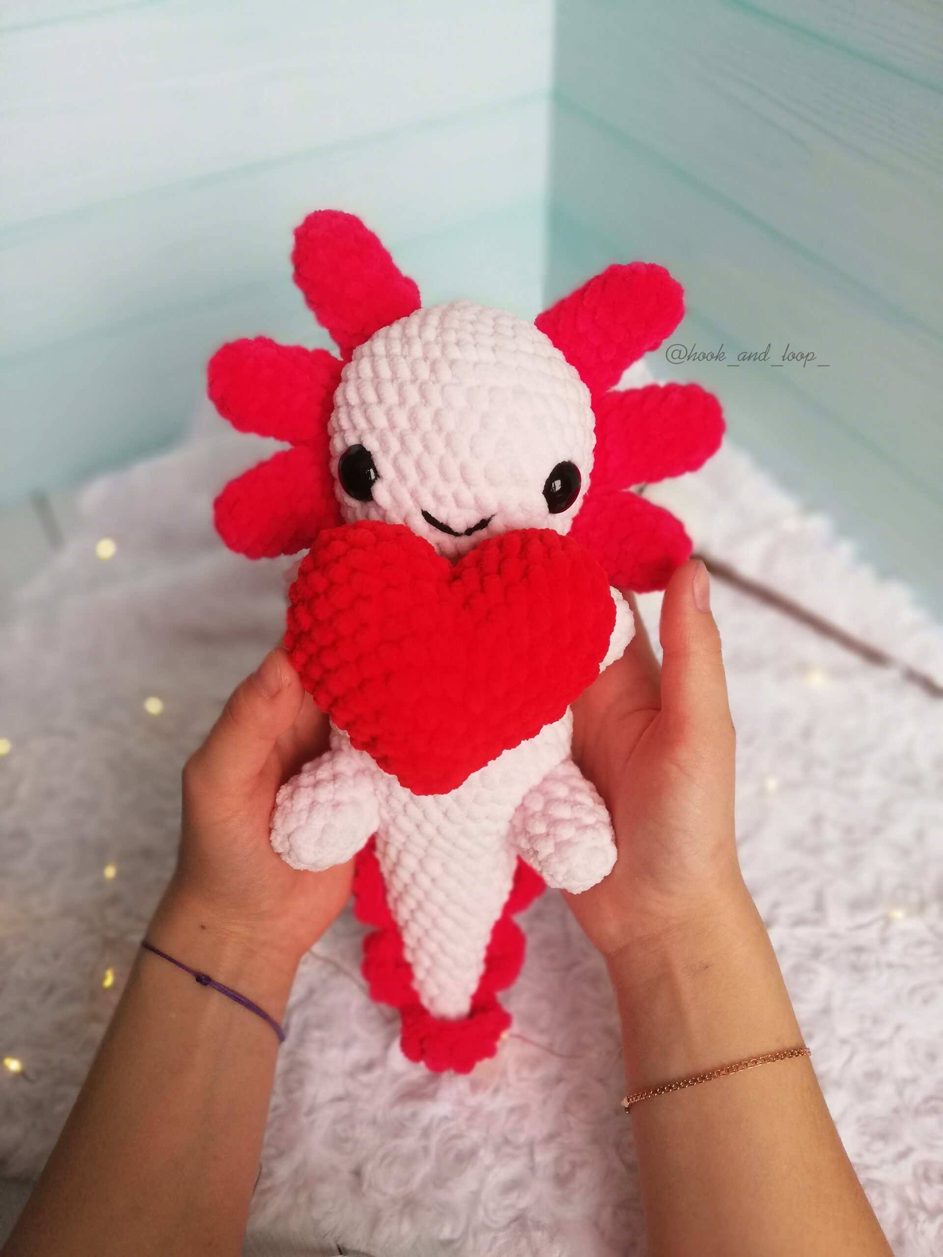 Crochet Axolotl Tutorial: Assembly 