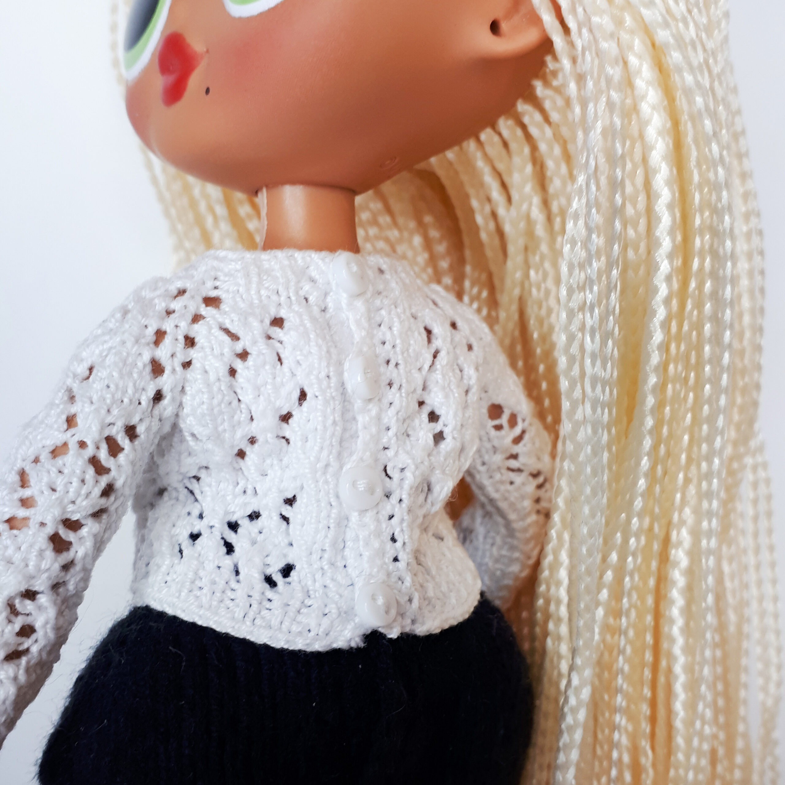 Modèle à tricoter Pull et jupe pour grandes poupées lol - DailyDoll Shop
