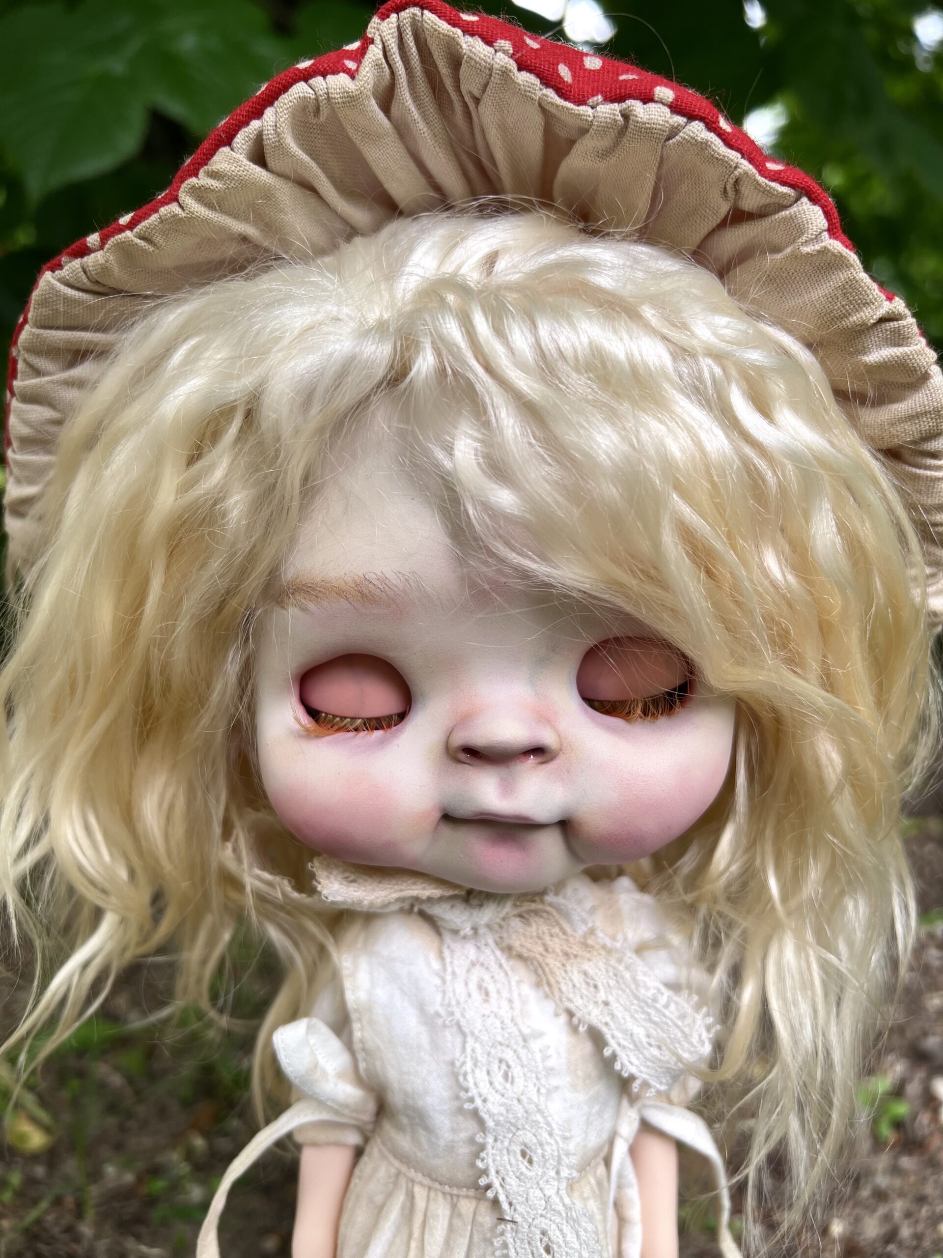 Blythe doll custom funny sculpture face.Mushroom Blythe azone body -  DailyDoll Shop