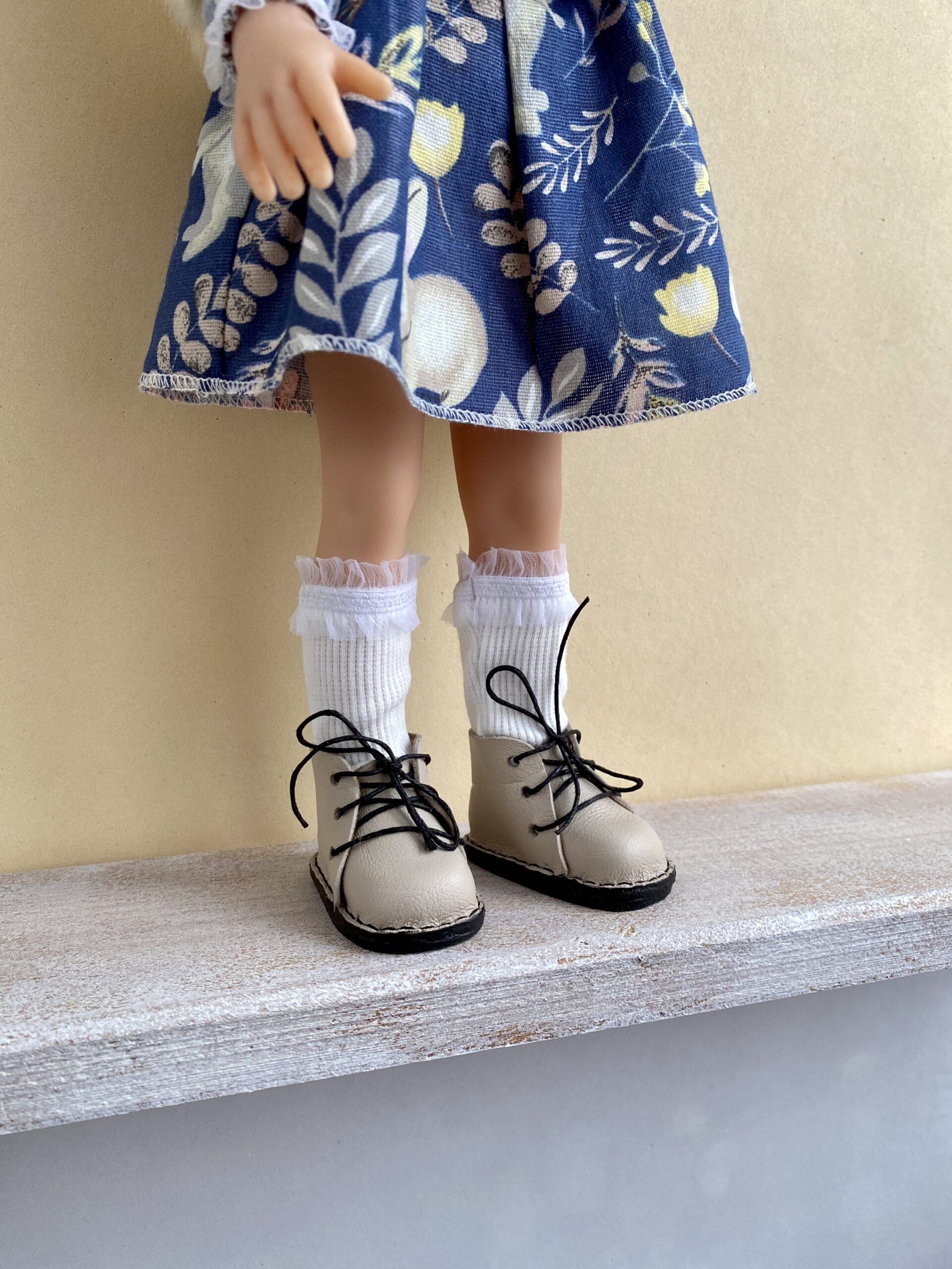 Paola reina doll outfit. Dress, headband, socks, boots. 3 2022 02 06 09.05.51 scaled