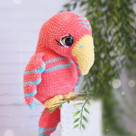 Crochet parrot
