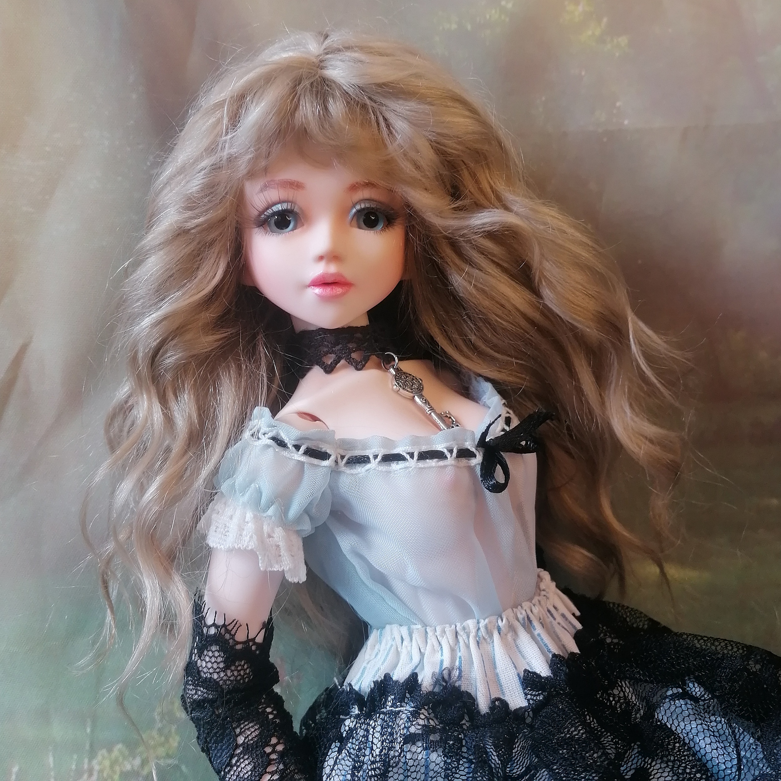 OOAK BJD doll, Alice in Wonderland. 1/4 41 cm. Full set