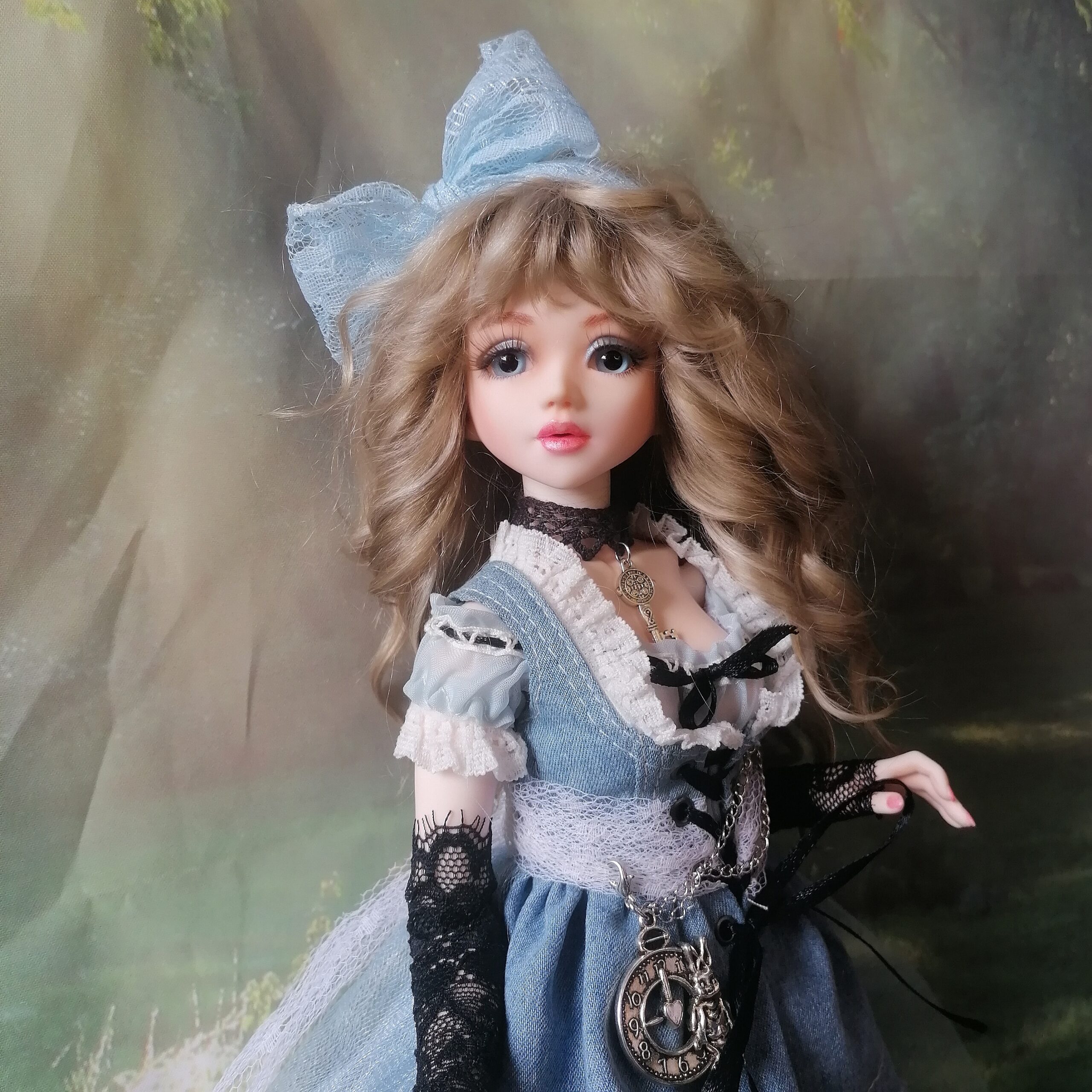 OOAK BJD doll, Alice in Wonderland. 1/4 41 cm. Full set