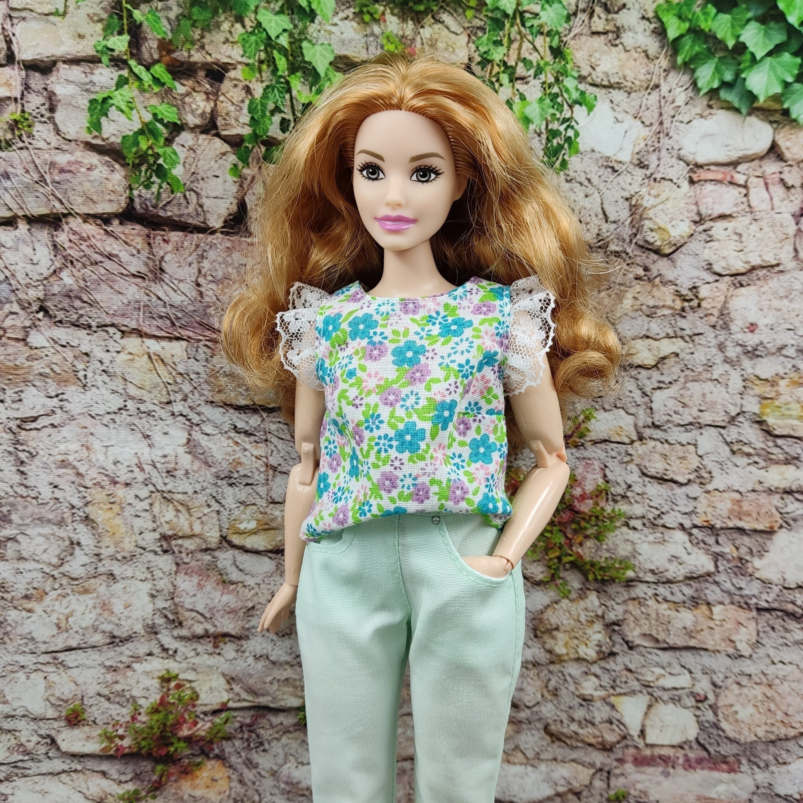 kande Gemme gård Barbie doll clothes | Floral blouse for Barbie curvy