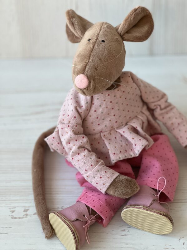 Plush mouse doll