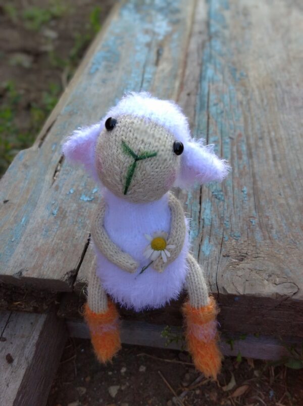 Lamb pattern.Lamb knitting pattern.Amigurumi sheep pattern