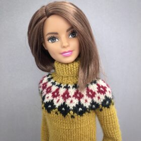 Pullover for Barbie doll