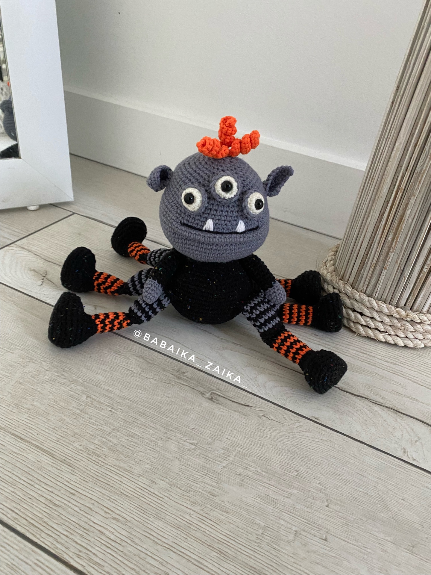 PDF Crochet Spider Monster Amigurumi Pattern 2 image 23 05 22 01 21 1