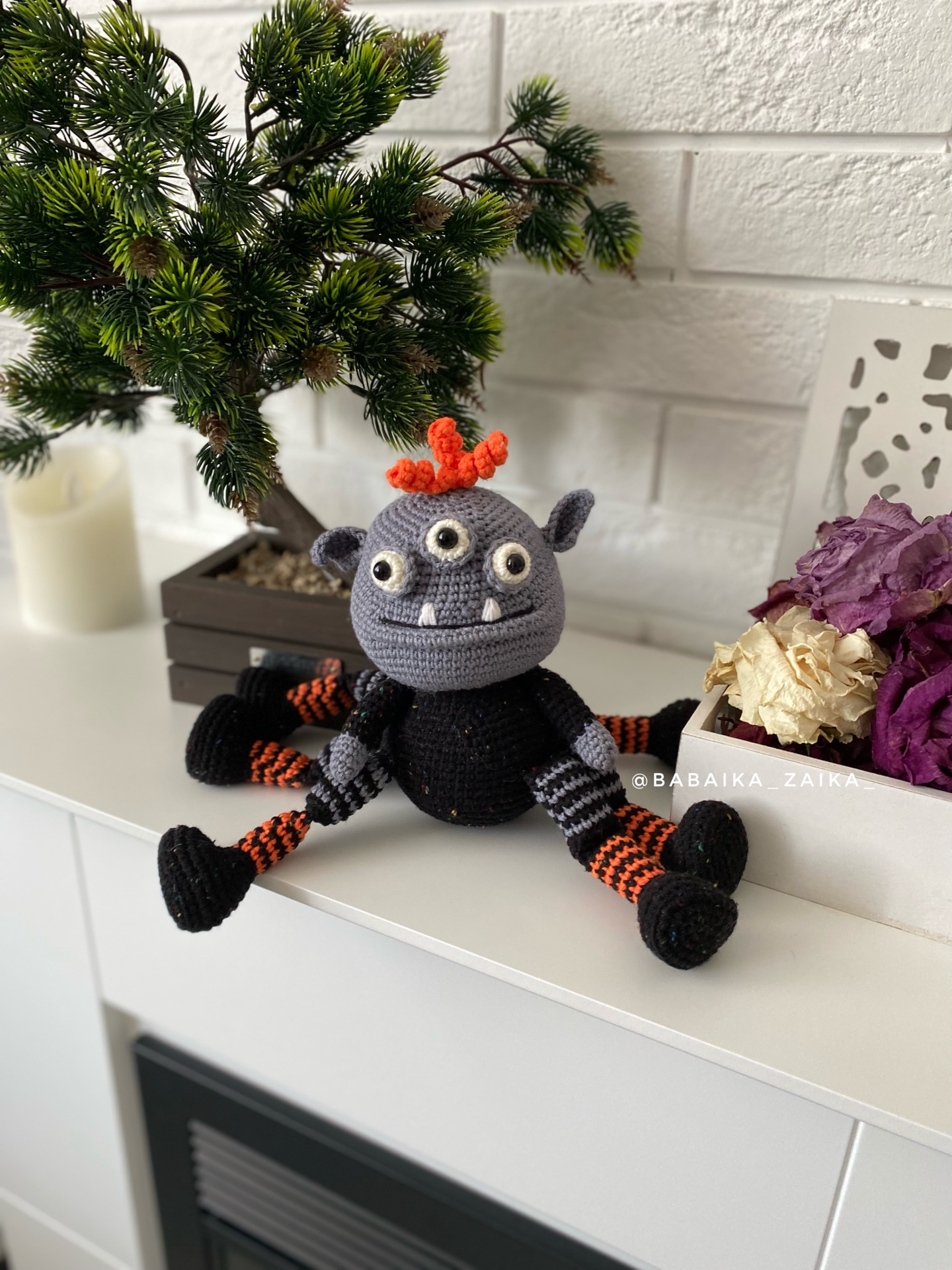 PDF Crochet Spider Monster Amigurumi Pattern 6 image 23 05 22 01 21 5