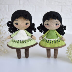 two kiwi dolls 1 ph square scaled