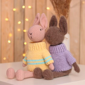 Crochet pattern Bunny in sweater