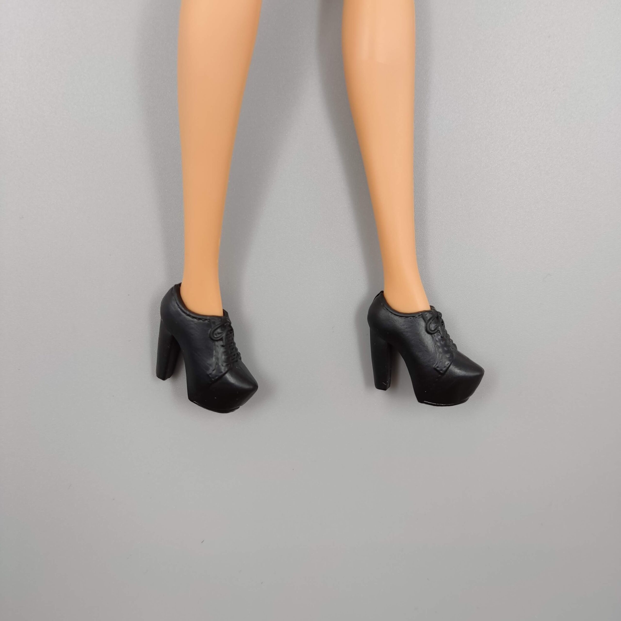 Barbie shoes, Barbie regular shoes - DailyDoll Shop