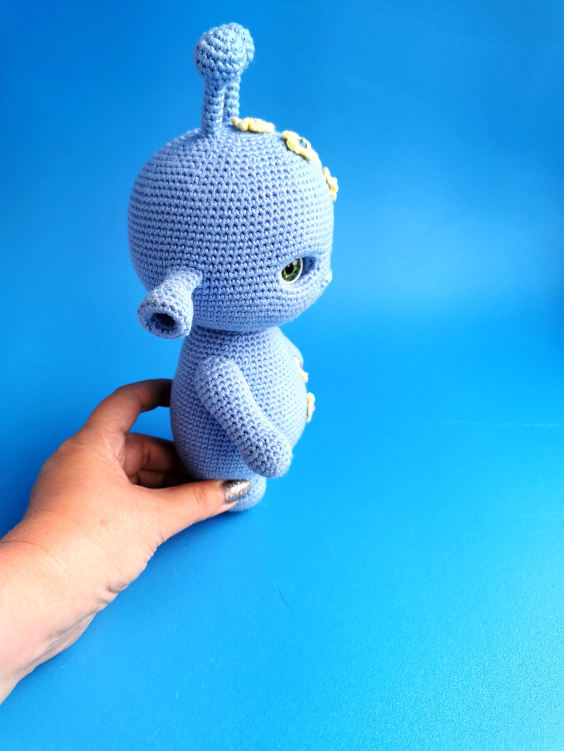 Сrochet alien.crochet doll.fanny alien.gift toy 8 IMG 20220911 170348 scaled
