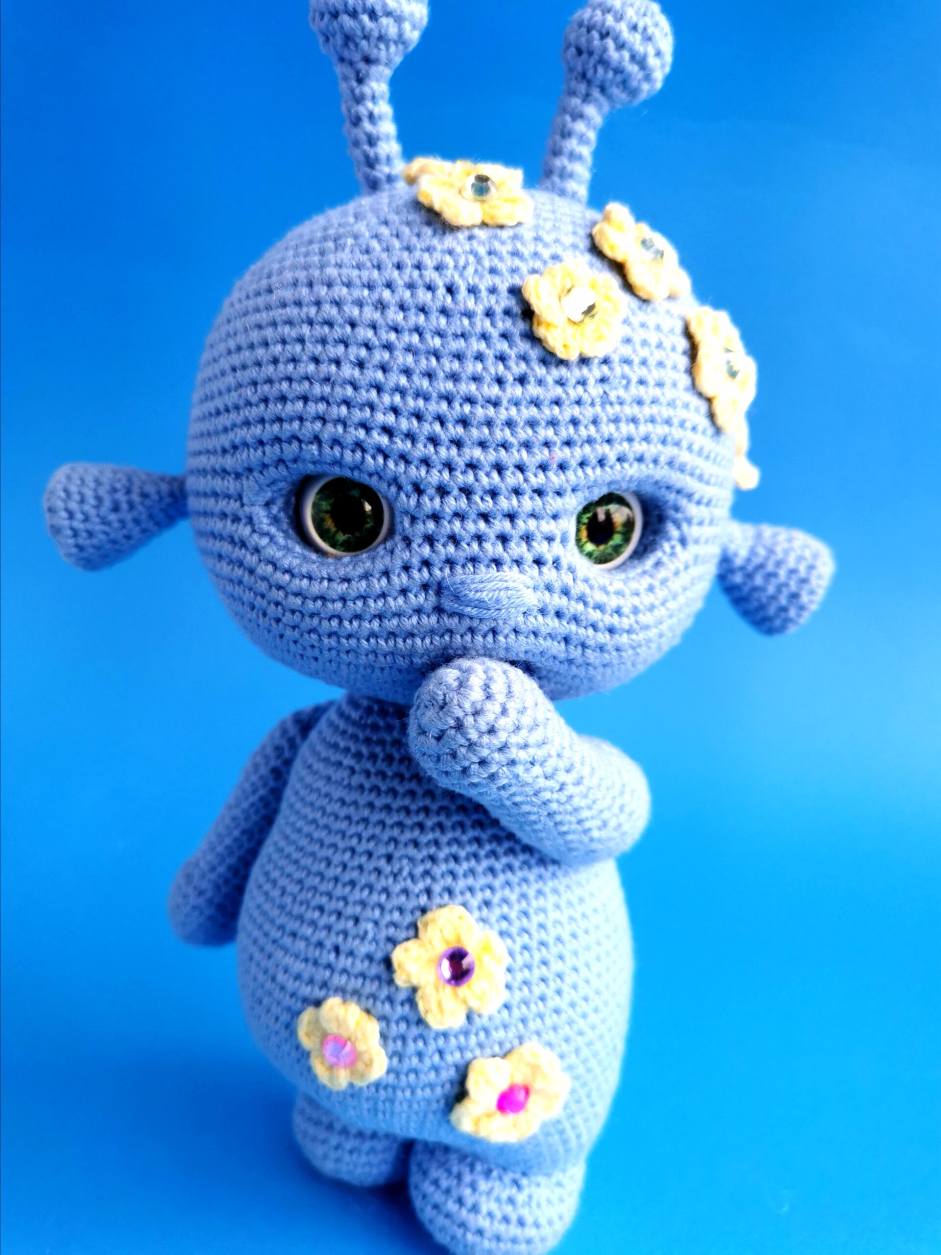 Сrochet alien.crochet doll.fanny alien.gift toy 6 IMG 20220911 170456 scaled
