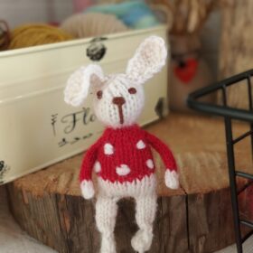 Christmas bunny knitting pattern, stuffed knitted doll, animal toy pattern