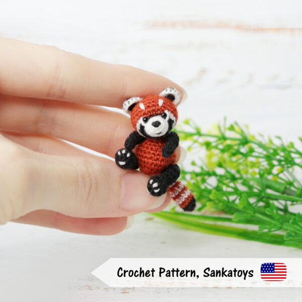 micro redpanda miniature crochet pattern