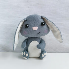 Felt bunny you can sew by yourself