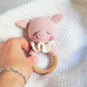 rattle pig