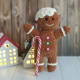 crochet gingerbread Man