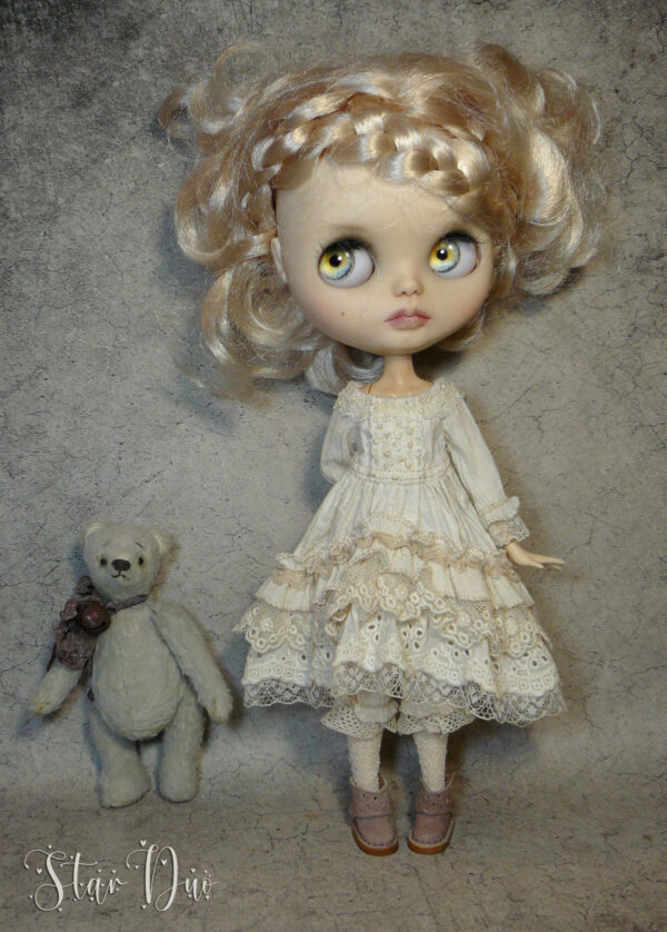 Blythe vintage clothes