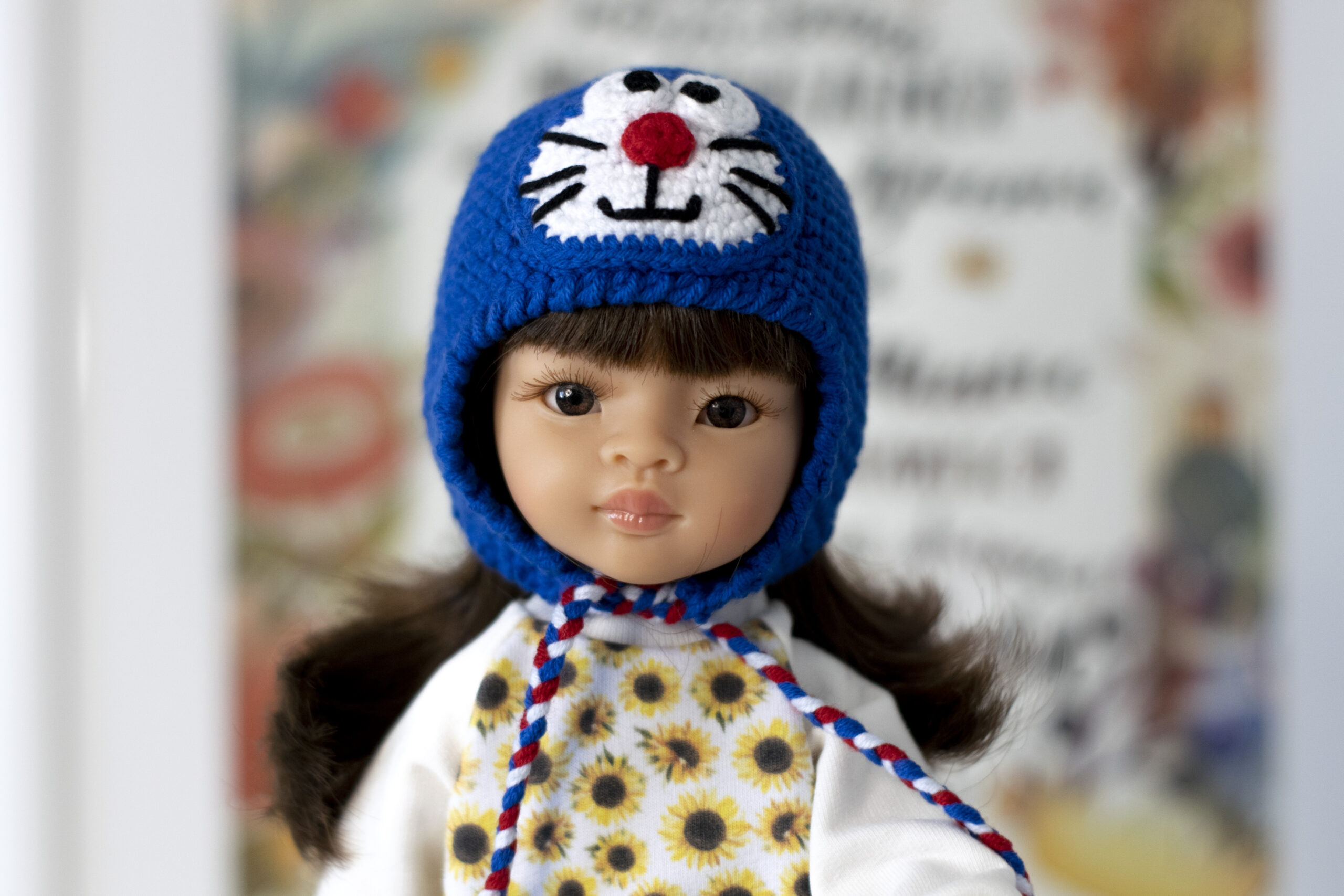 Cat in the store hat dolls