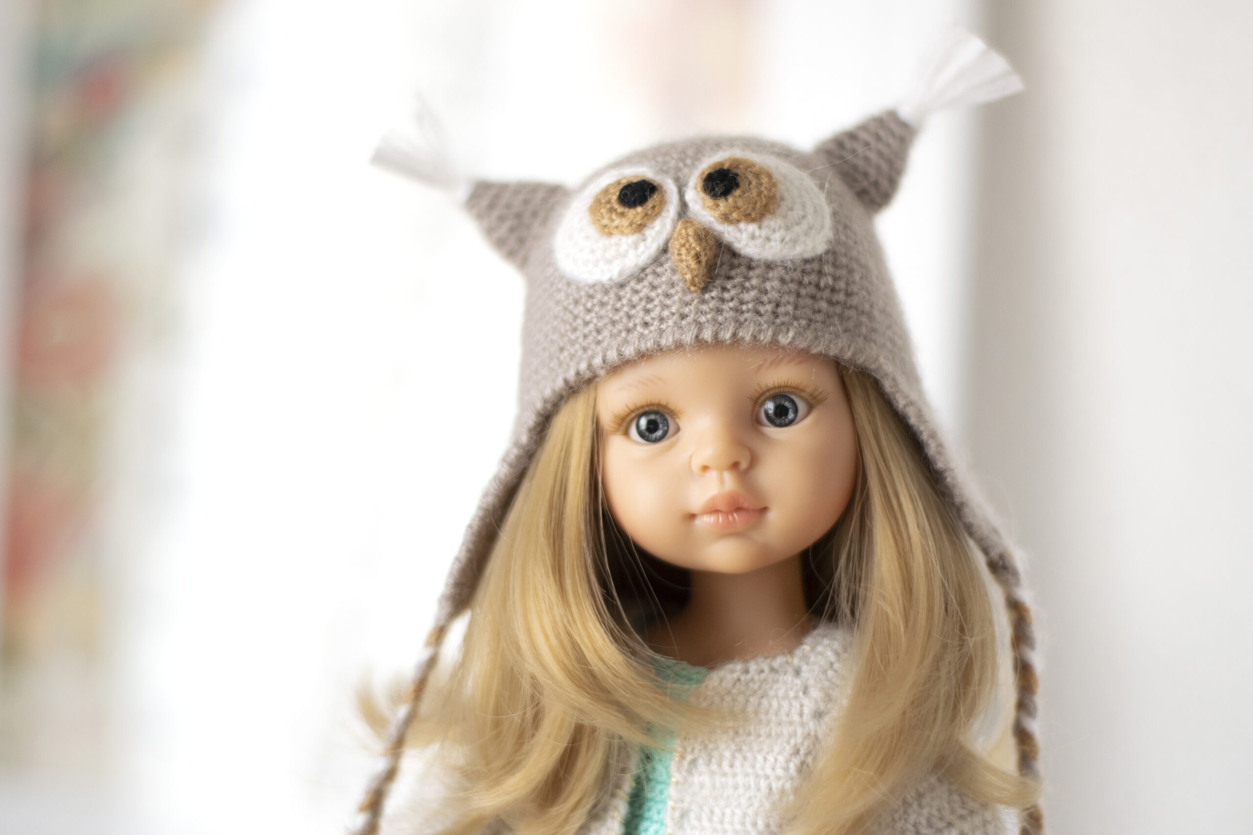Owl hat helmet for doll Paola Reina, Siblies, Dumplings 2 DSC 1254 scaled