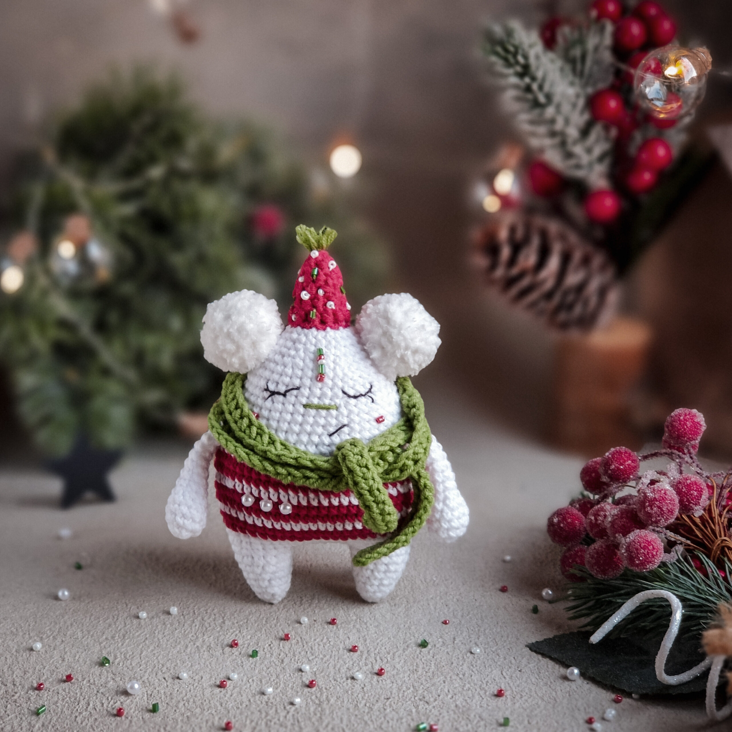 5 Little Monsters: Crocheted Snowballs