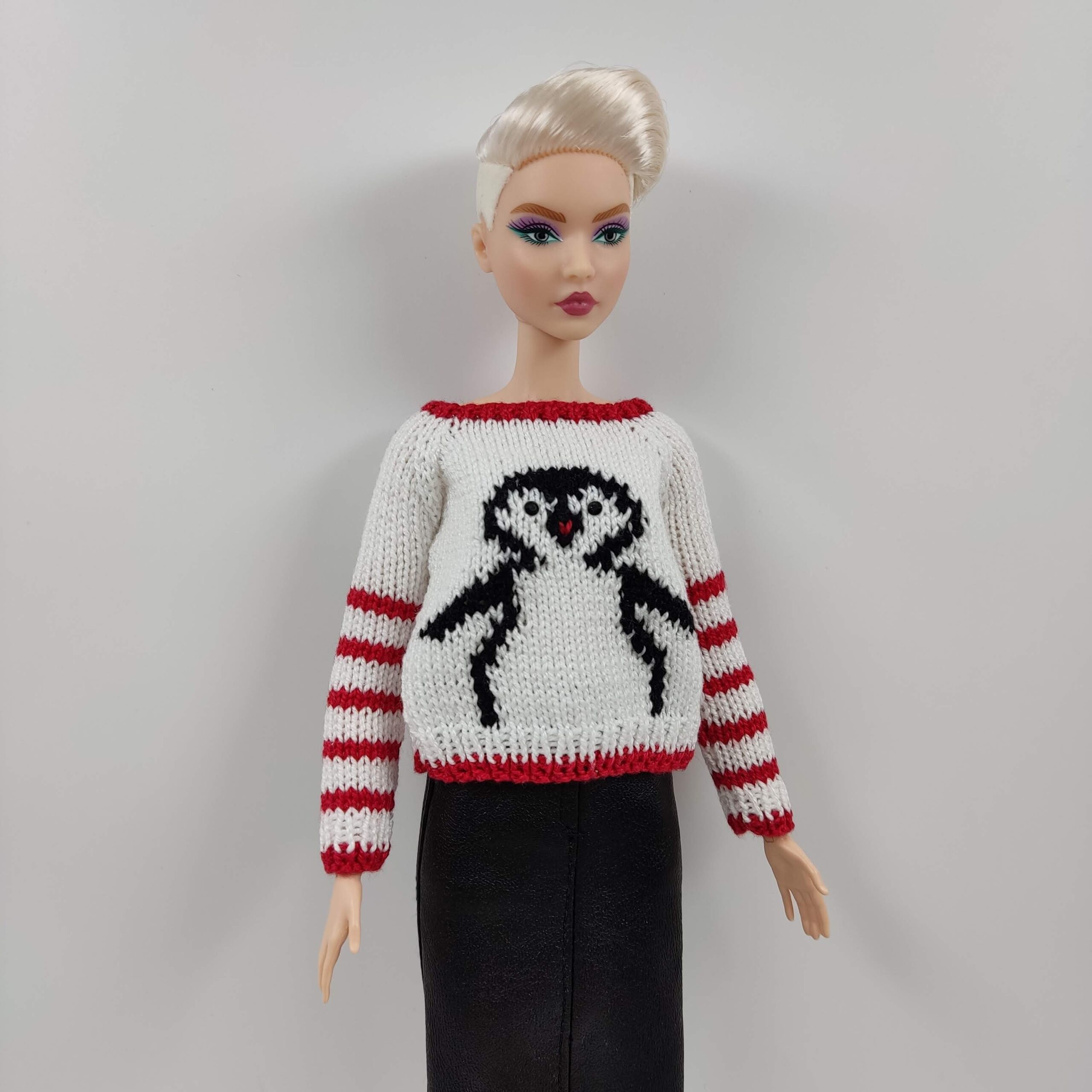 Barbie doll clothes  Excellent penguin sweater for Barbie