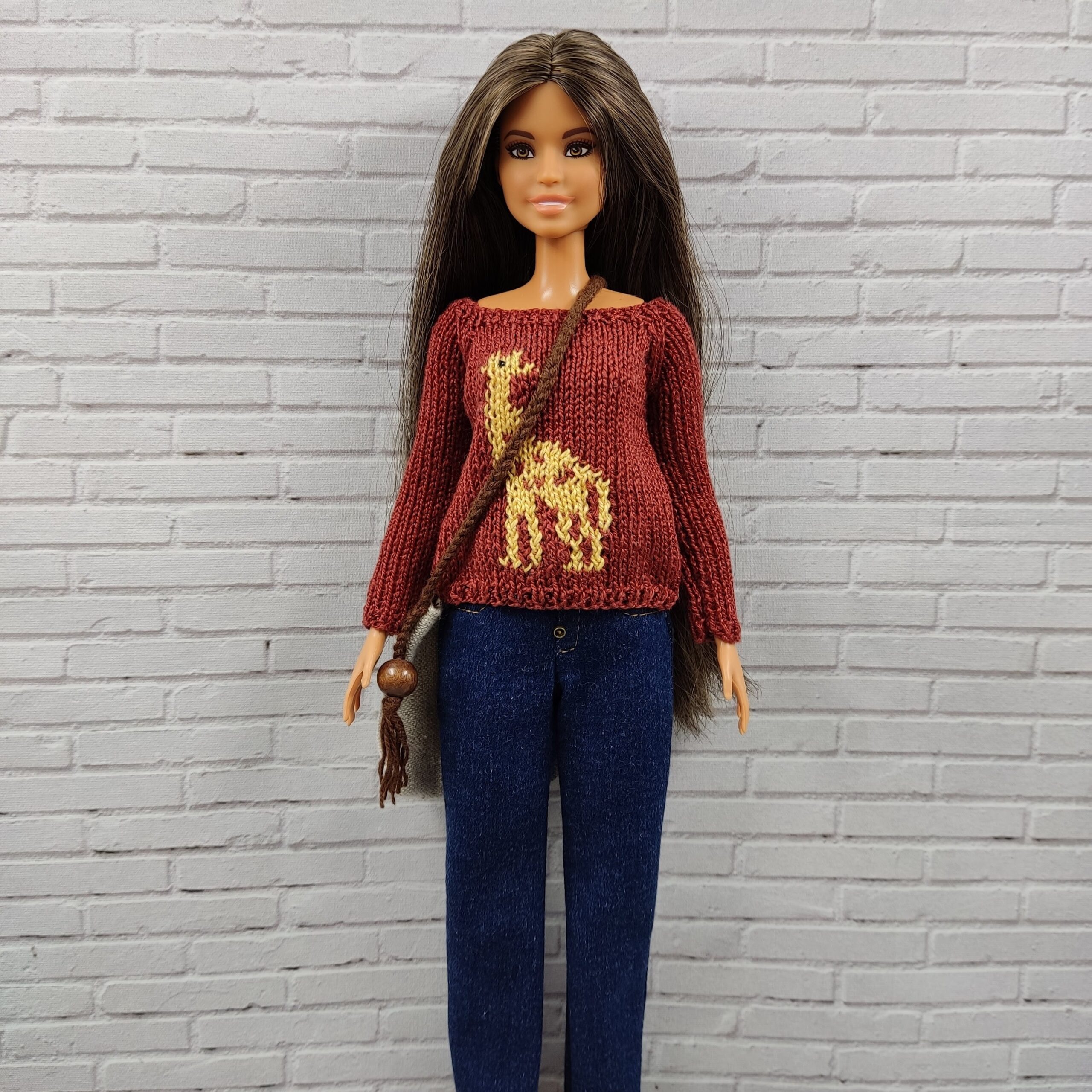 You can't buy clothes for the curvy type barbies, and my god-daughter's  dolls have nothing to wear! My self-drafting attempts have failed and  online resources for curvy barbie are nearly non existent!