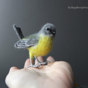 felted robin