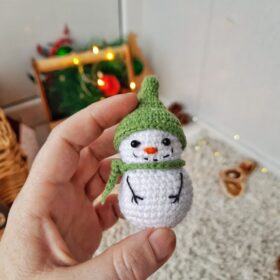 1 Amigurumi Mini snowman crochet pattern