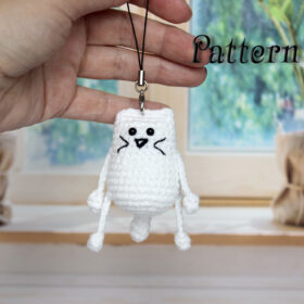 Easy crochet pattern amigurumi keychain cat