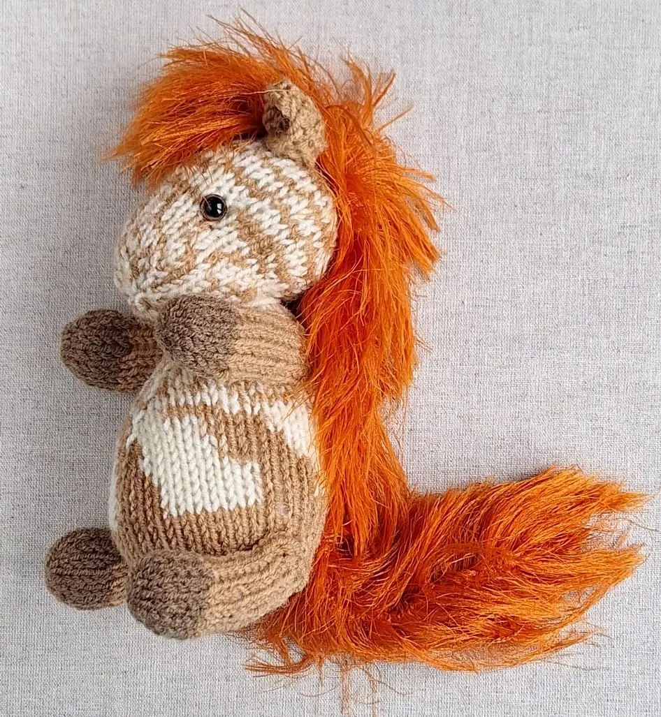 HORSE PATTERN KNITTED 5 20250705 1627481.jpg