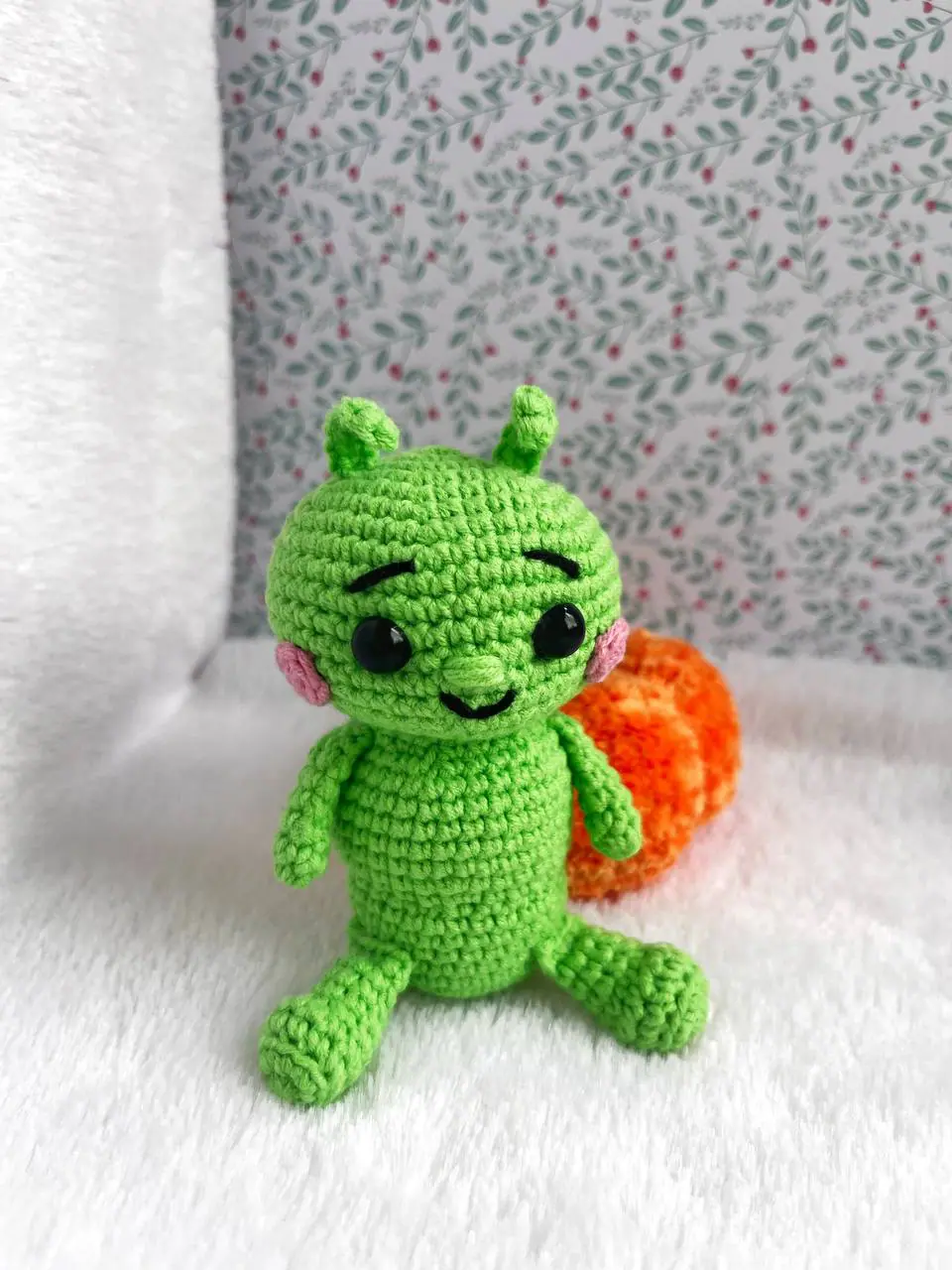 Crocheted Caterpillar. 2 photo 2023 07 03 20 13 30.jpg