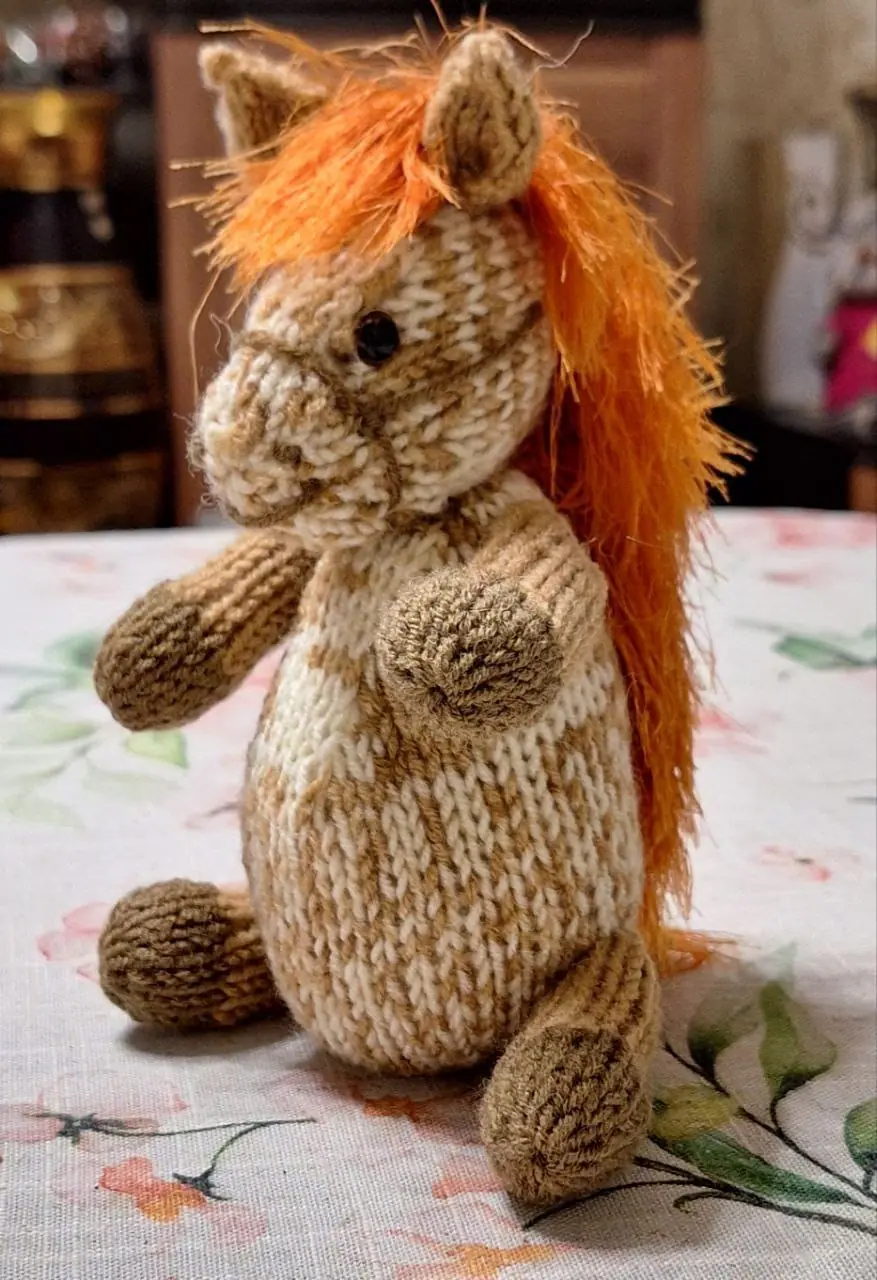 HORSE PATTERN KNITTED 1 photo 2025 07 04 20 42 12.jpg