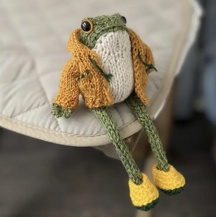 Knitting PDF Pattern Basic Hoodie for Frogs 3 3 6.jpg