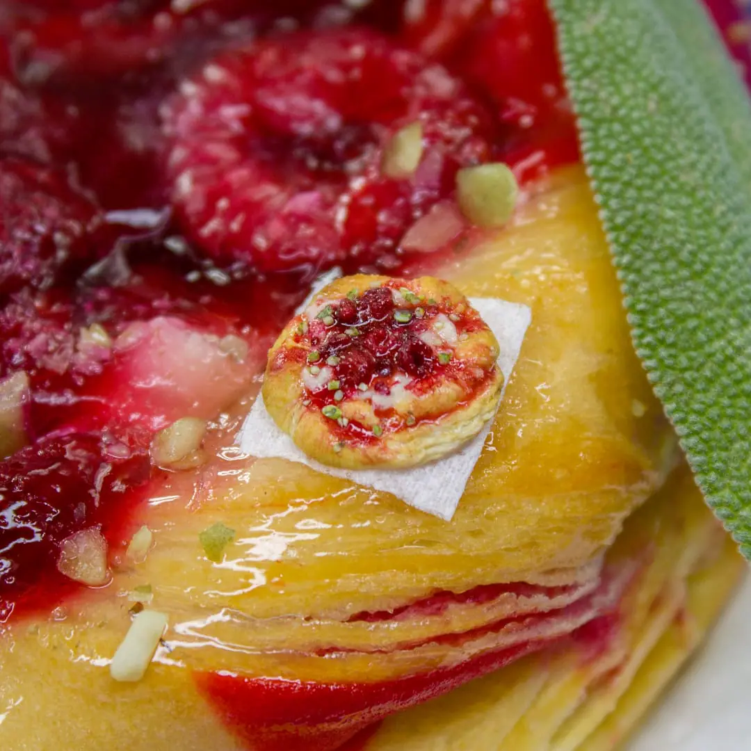 TUTORIAL Miniature raspberry puff pastry bun with polymer clay 2 3.jpg