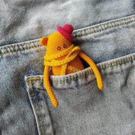 kawaii-amigurumi-mini-bear-handmade-crochet-collectible-toy-1-2