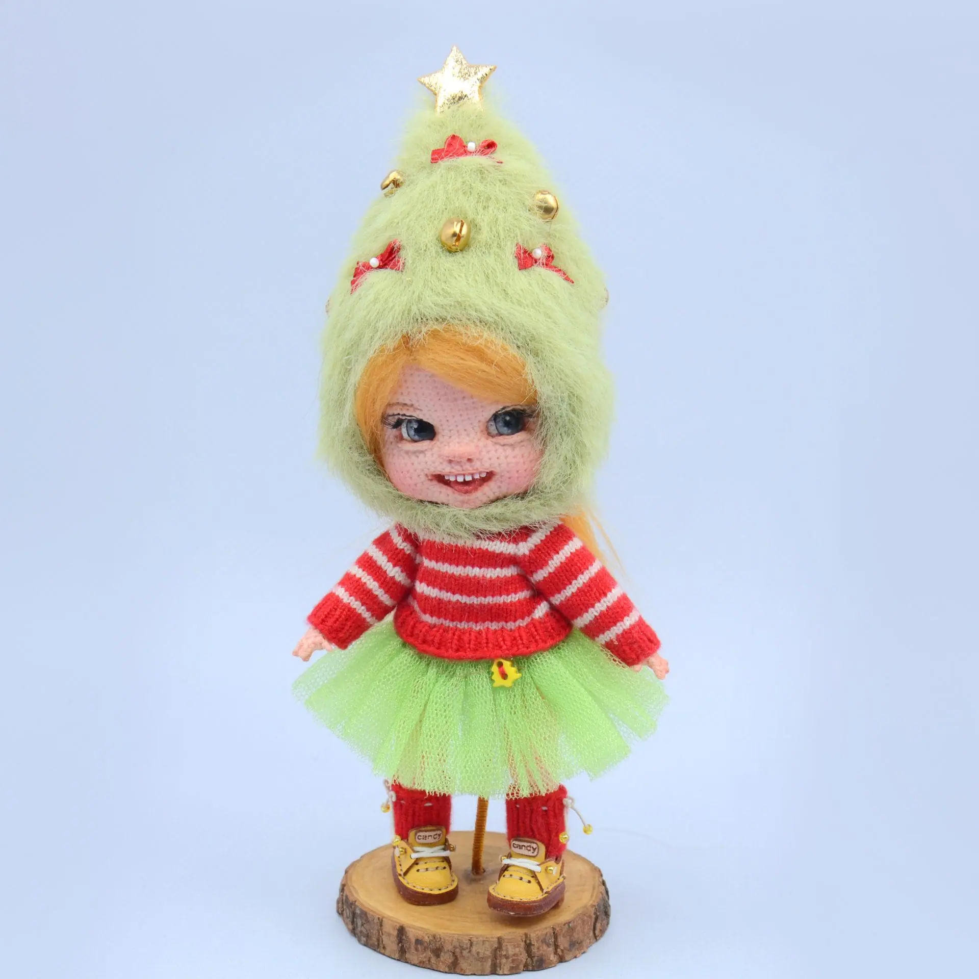 Collectible crocheted Doll Christmas and New Year Tree 2 dsc 1280 1.jpg