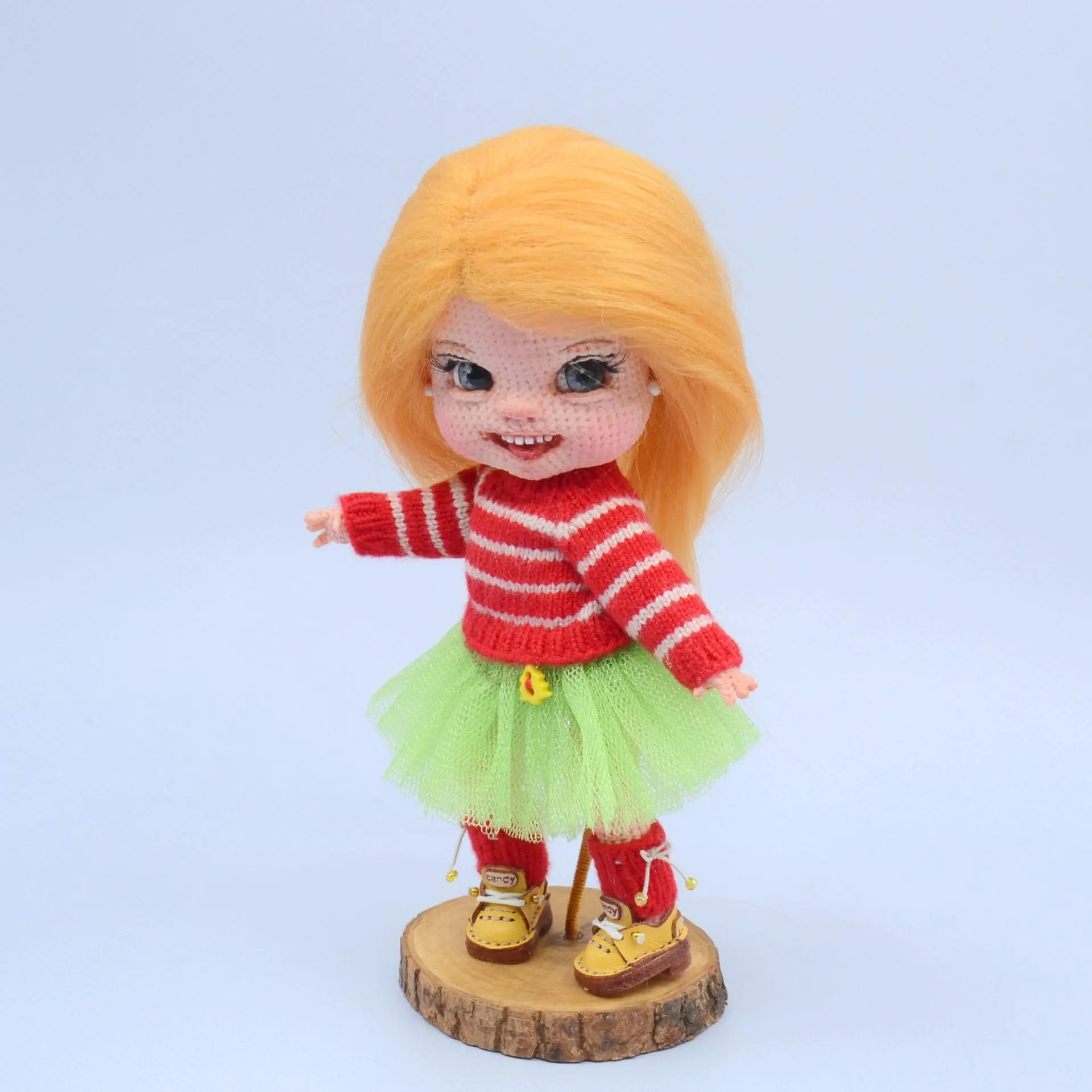 Collectible crocheted Doll Christmas and New Year Tree 4 dsc 1283 11.jpg